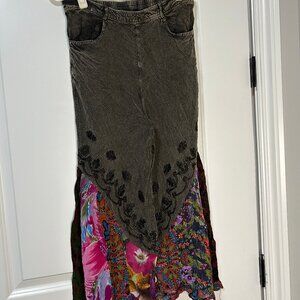Young Threads Black & Floral Pull on Pants Size L EUC